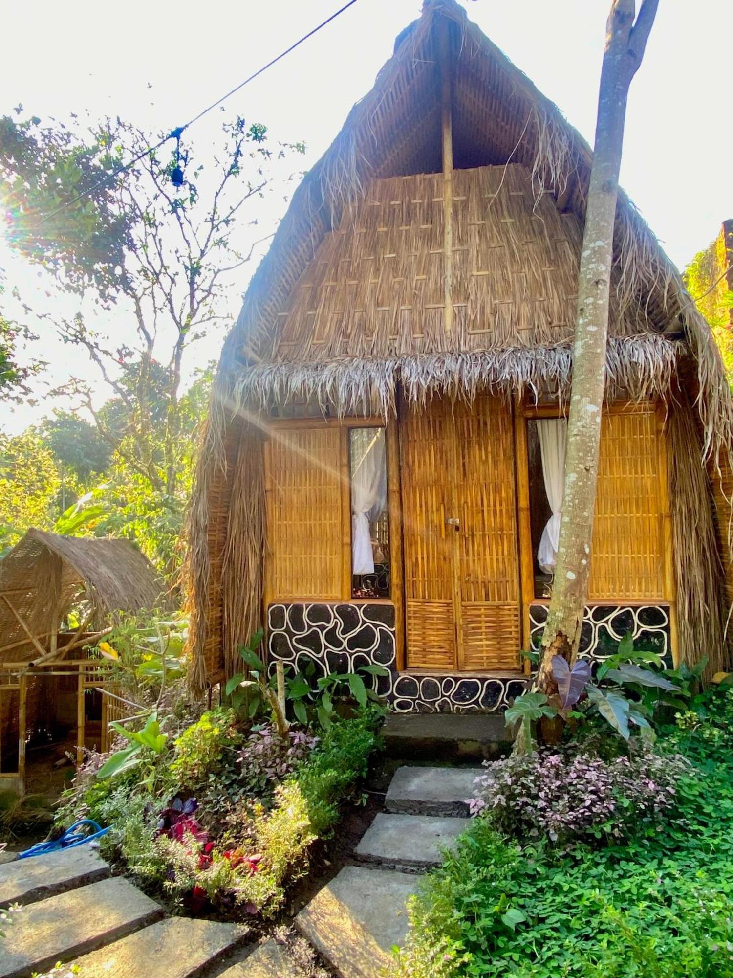 El Bamboo Guesthouse Jambu  Экстерьер фото